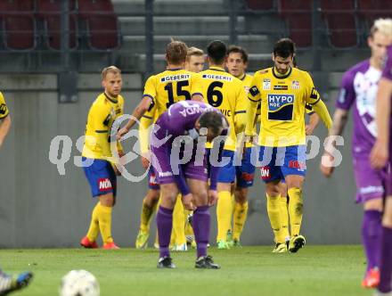 Fussball Sky go Erste Liga. SK Austria Klagenfurt gegen SKN St. Poelten.    Torjubel  (St. Poelten). Klagenfurt, am 16.10.2015.
Foto: Kuess
---
pressefotos, pressefotografie, kuess, qs, qspictures, sport, bild, bilder, bilddatenbank