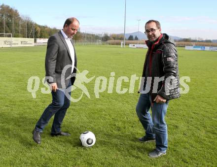 Fussball Unterliga Ost. Medientermin ASKOE Woelfnitz, DSG Sele Zell.   Gerhard Engl (Woelfnitz), Alexander Mak (Sele Zell) . Woelfnitz, am 23.10.2015.
Foto: Kuess
---
pressefotos, pressefotografie, kuess, qs, qspictures, sport, bild, bilder, bilddatenbank
