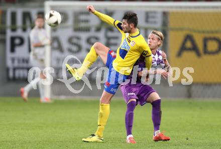 Fussball Sky go Erste Liga. SK Austria Klagenfurt gegen SKN St. Poelten.    Dominic Puercher, (Klagenfurt), Lucas Segovia Daniel  (St. Poelten). Klagenfurt, am 23.10.2015.
Foto: Kuess
---
pressefotos, pressefotografie, kuess, qs, qspictures, sport, bild, bilder, bilddatenbank