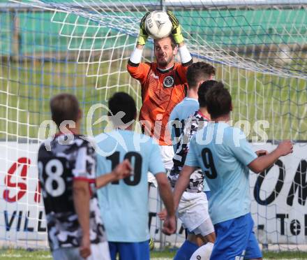 Fussball Regionalliga. Annabichler SV gegen SPG FC Pasching/LASK Juniors.  Darjan Curanovic (ASV). Annabichl, am 25.10.2015.
Foto: Kuess
---
pressefotos, pressefotografie, kuess, qs, qspictures, sport, bild, bilder, bilddatenbank