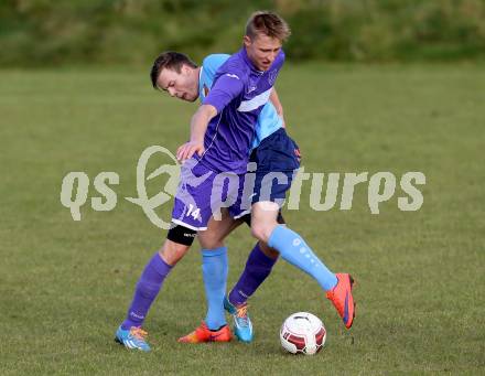 Fussball Unterliga Ost. SG FC Poggersdorf gegen Eberstein.  Ziga Bokal, (Poggersdorf), Aleksandar Radonjic  (Eberstein). Poggersdorf, am 25.10.2015.
Foto: Kuess
---
pressefotos, pressefotografie, kuess, qs, qspictures, sport, bild, bilder, bilddatenbank