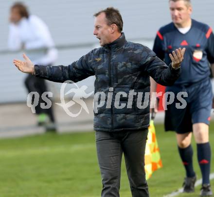 Fussball Regionalliga. Annabichler SV gegen SPG FC Pasching/LASK Juniors.  Trainer Dietmar Thuller (ASV). Annabichl, am 25.10.2015.
Foto: Kuess
---
pressefotos, pressefotografie, kuess, qs, qspictures, sport, bild, bilder, bilddatenbank