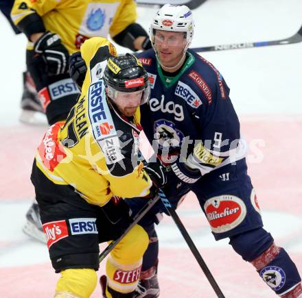 EBEL. Eishockey Bundesliga. EC VSV gegen UPC Vienna Capitals. Dustin Johner,  (VSV), Kurtis McLean (Vienna Capitals). Villach, am 26.10.2015.
Foto: Kuess 


---
pressefotos, pressefotografie, kuess, qs, qspictures, sport, bild, bilder, bilddatenbank