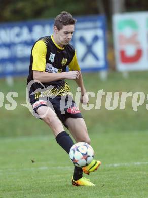 Fussball. 1. Klasse D. Eisenkappel gegen Bad St. Leonhard. Fabian Pirker (Bad St. Leonhard). Eisenkappel, 26.10.2015.
Foto: Kuess
---
pressefotos, pressefotografie, kuess, qs, qspictures, sport, bild, bilder, bilddatenbank