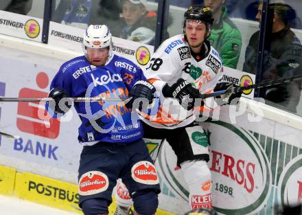 EBEL. Eishockey Bundesliga. EC VSV gegen Moser Medical Graz 99ers.  Markus Schlacher,  (VSV), Morten Poulsen (Graz). Villach, am 30.10.2015.
Foto: Kuess 


---
pressefotos, pressefotografie, kuess, qs, qspictures, sport, bild, bilder, bilddatenbank