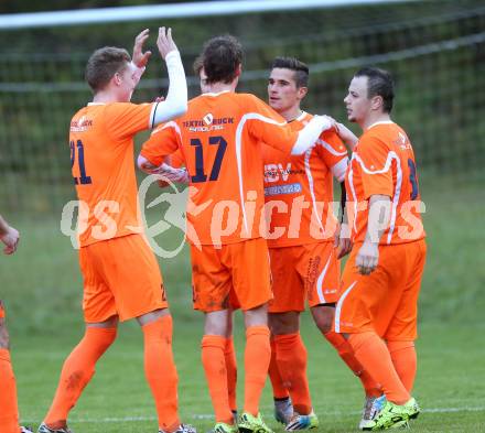 Fussball. 1. Klasse D. Eisenkappel gegen Bad St. Leonhard. Torjubel Christopher Kucher (Eisenkappel). Eisenkappel, 26.10.2015.
Foto: Kuess
---
pressefotos, pressefotografie, kuess, qs, qspictures, sport, bild, bilder, bilddatenbank