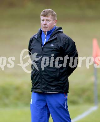 Fussball. 1. Klasse D. Eisenkappel gegen Bad St. Leonhard. Trainer Peter Reinwald (Eisenkappel). Eisenkappel, 26.10.2015.
Foto: Kuess
---
pressefotos, pressefotografie, kuess, qs, qspictures, sport, bild, bilder, bilddatenbank