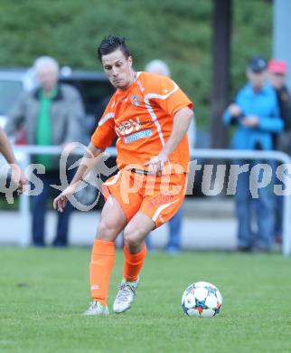 Fussball. 1. Klasse D. Eisenkappel gegen Bad St. Leonhard. Denis Kujundzic (Eisenkappel). Eisenkappel, 26.10.2015.
Foto: Kuess
---
pressefotos, pressefotografie, kuess, qs, qspictures, sport, bild, bilder, bilddatenbank