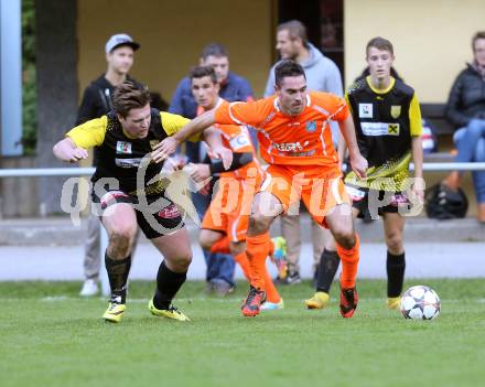 Fussball. 1. Klasse D. Eisenkappel gegen Bad St. Leonhard. Christopher Kucher (Eisenkappel), Manuel Felder (Bad St. Leonhard). Eisenkappel, 26.10.2015.
Foto: Kuess
---
pressefotos, pressefotografie, kuess, qs, qspictures, sport, bild, bilder, bilddatenbank