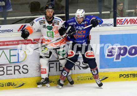 EBEL. Eishockey Bundesliga. EC VSV gegen Moser Medical Graz 99ers.  David Kreuter,  (VSV), Peter MacArthur (Graz). Villach, am 30.10.2015.
Foto: Kuess 


---
pressefotos, pressefotografie, kuess, qs, qspictures, sport, bild, bilder, bilddatenbank