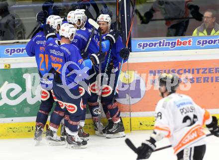 EBEL. Eishockey Bundesliga. EC VSV gegen Moser Medical Graz 99ers.  Torjubel Rick Schofield, Nico Brunner, Ziga Pance, Benjami Petrik, Daniel Schlacher (VSV). Villach, am 30.10.2015.
Foto: Kuess 


---
pressefotos, pressefotografie, kuess, qs, qspictures, sport, bild, bilder, bilddatenbank