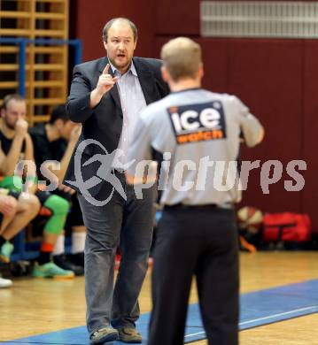 Basketball 2. Bundesliga 2015/16 Grunddurchgang 7.Runde.  Woerthersee Piraten gegen Basket Flames.  Trainer Roland Schoenhofer (Basket Flames). Klagenfurt, am 31.10.2015.
Foto: Kuess
---
pressefotos, pressefotografie, kuess, qs, qspictures, sport, bild, bilder, bilddatenbank