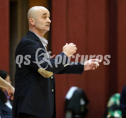 Basketball 2. Bundesliga 2015/16 Grunddurchgang 7.Runde.  Woerthersee Piraten gegen Basket Flames. Trainer Dragan Sliskovic (Woerthersee Piraten). Klagenfurt, am 31.10.2015.
Foto: Kuess
---
pressefotos, pressefotografie, kuess, qs, qspictures, sport, bild, bilder, bilddatenbank