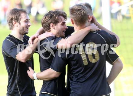 Fussball. Kaerntner Liga. Koettmannsdorf gegen Spittal/Drau. torjubel Jakob Orgonyi (Koettmannsdorf). Koettmannsdorf, 31.10.2015.
Foto: Kuess
---
pressefotos, pressefotografie, kuess, qs, qspictures, sport, bild, bilder, bilddatenbank