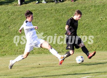 Fussball. Kaerntner Liga. Koettmannsdorf gegen Spittal/Drau. Christian Schimmel (Koettmannsdorf), Luca Cuscito (Spittal/Drau), Koettmannsdorf, 31.10.2015.
Foto: Kuess
---
pressefotos, pressefotografie, kuess, qs, qspictures, sport, bild, bilder, bilddatenbank