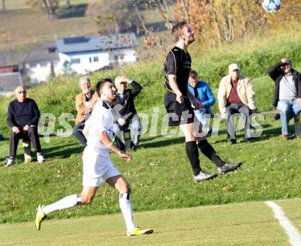 Fussball. Kaerntner Liga. Koettmannsdorf gegen Spittal/Drau. Fabian Janschitz (Koettmannsdorf), Dejan Kecanovic (Spittal/Drau), Koettmannsdorf, 31.10.2015.
Foto: Kuess
---
pressefotos, pressefotografie, kuess, qs, qspictures, sport, bild, bilder, bilddatenbank