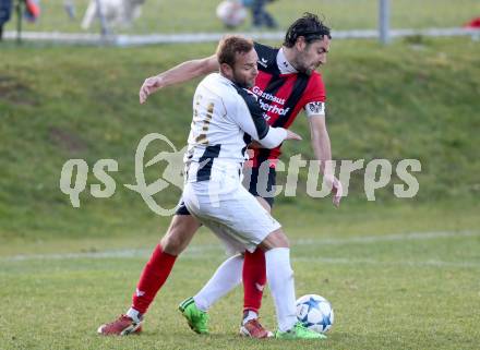 Fussball 1. KLasse C. Sirnitz gegen ASK. Herbert Ebner,  (Sirnitz), Kai Schoppitsch (ASK). Sirnitz, am 31.10.2015.
Foto: Kuess
---
pressefotos, pressefotografie, kuess, qs, qspictures, sport, bild, bilder, bilddatenbank