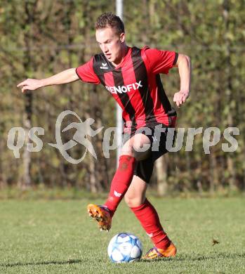 Fussball 1. KLasse C. Sirnitz gegen ASK. Marco Huber (Sirnitz). Sirnitz, am 31.10.2015.
Foto: Kuess
---
pressefotos, pressefotografie, kuess, qs, qspictures, sport, bild, bilder, bilddatenbank