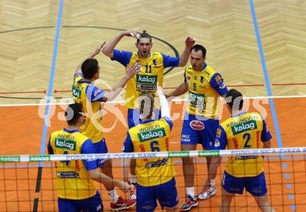 Volleyball. CEV Cup. SK Aich/Dob gegen Hurrikaani Loimaa (FIN). Jubel (Aich/Dob). Bleiburg, 4.11.2015.
Foto: Kuess
---
pressefotos, pressefotografie, kuess, qs, qspictures, sport, bild, bilder, bilddatenbank