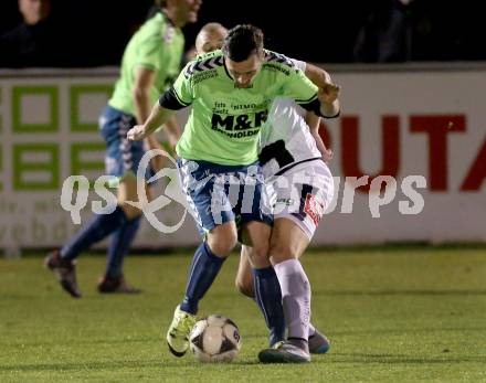 Fussball Kaerntner Liga. SAK gegen Feldkirchen. Christian Dlopst, (SAK), Mario Antunovic (Feldkirchen). Welzenegg, am 6.11.2015.
Foto: Kuess
---
pressefotos, pressefotografie, kuess, qs, qspictures, sport, bild, bilder, bilddatenbank