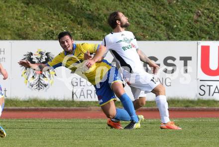 Fussball Kaerntner Liga. Voelkermarkt gegen St. Michael/Lavanttal.  Christopher Sauerschnig,  (Voelkermarkt), Angelo Darmann (St. Michael). Voelkermarkt, am 7.11.2015.
Foto: Kuess
---
pressefotos, pressefotografie, kuess, qs, qspictures, sport, bild, bilder, bilddatenbank