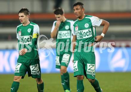 Fussball tipico Bundesliga. RZ Pellets WAC gegen SV Mattersburg.  Patrick Farkas, Karim Onisiwo (Mattersburg). Wolfsberg, am 7.11.2015.
Foto: Kuess
---
pressefotos, pressefotografie, kuess, qs, qspictures, sport, bild, bilder, bilddatenbank