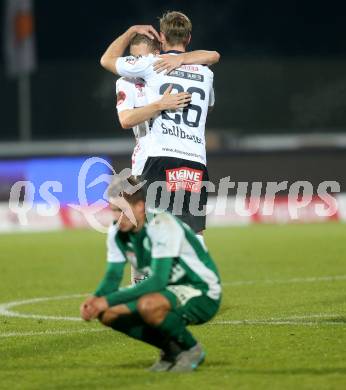 Fussball tipico Bundesliga. RZ Pellets WAC gegen SV Mattersburg. Jubel Christoph Rabitsch, Michael Sollbauer (WAC). Wolfsberg, am 7.11.2015.
Foto: Kuess
---
pressefotos, pressefotografie, kuess, qs, qspictures, sport, bild, bilder, bilddatenbank