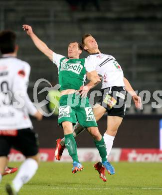 Fussball tipico Bundesliga. RZ Pellets WAC gegen SV Mattersburg. Daniel Drescher,  (WAC), Patrick Buerger (Mattersburg). Wolfsberg, am 7.11.2015.
Foto: Kuess
---
pressefotos, pressefotografie, kuess, qs, qspictures, sport, bild, bilder, bilddatenbank