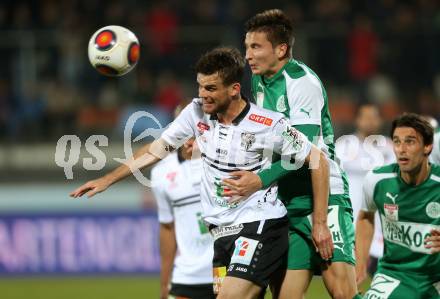 Fussball tipico Bundesliga. RZ Pellets WAC gegen SV Mattersburg. Thomas Zuendel,  (WAC), Vitaljis Maksimenko (Mattersburg). Wolfsberg, am 7.11.2015.
Foto: Kuess
---
pressefotos, pressefotografie, kuess, qs, qspictures, sport, bild, bilder, bilddatenbank