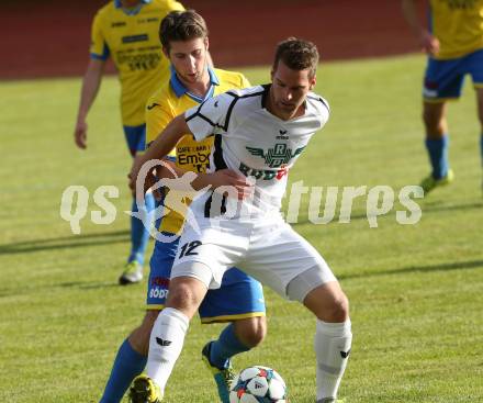 Fussball Kaerntner Liga. Voelkermarkt gegen St. Michael/Lavanttal.  Fabian Ladinig, (Voelkermarkt), Stefan Arzberger  (St. Michael). Voelkermarkt, am 7.11.2015.
Foto: Kuess
---
pressefotos, pressefotografie, kuess, qs, qspictures, sport, bild, bilder, bilddatenbank