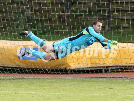 Fussball Kaerntner Liga. Voelkermarkt gegen St. Michael/Lavanttal.  Markus Heritzer  (St. Michael). Voelkermarkt, am 7.11.2015.
Foto: Kuess
---
pressefotos, pressefotografie, kuess, qs, qspictures, sport, bild, bilder, bilddatenbank