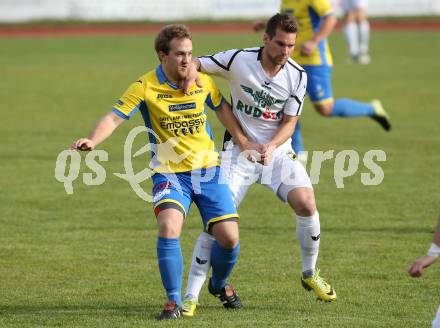 Fussball Kaerntner Liga. Voelkermarkt gegen St. Michael/Lavanttal.  Fabian Ladinig,  (Voelkermarkt), Mario Samitsch (St. Michael). Voelkermarkt, am 7.11.2015.
Foto: Kuess
---
pressefotos, pressefotografie, kuess, qs, qspictures, sport, bild, bilder, bilddatenbank