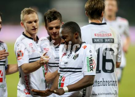 Fussball tipico Bundesliga. RZ Pellets WAC gegen SV Mattersburg. Torjubel Issiaka Ouedraogo (WAC). Wolfsberg, am 7.11.2015.
Foto: Kuess
---
pressefotos, pressefotografie, kuess, qs, qspictures, sport, bild, bilder, bilddatenbank