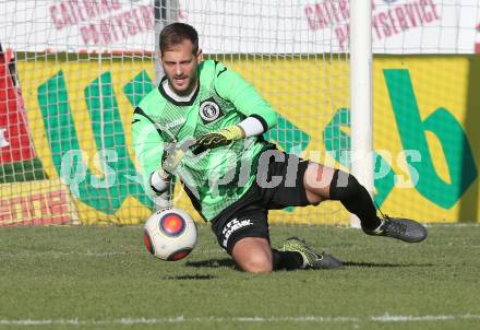 Fussball Regionalliga. RZ Pellets WAC Amateure gegen Annabichler SV.  Darjan Curanovic  (ASV). Wolfsberg, Lavanttal Arena, am 8.11.2015.
Foto: Kuess
---
pressefotos, pressefotografie, kuess, qs, qspictures, sport, bild, bilder, bilddatenbank