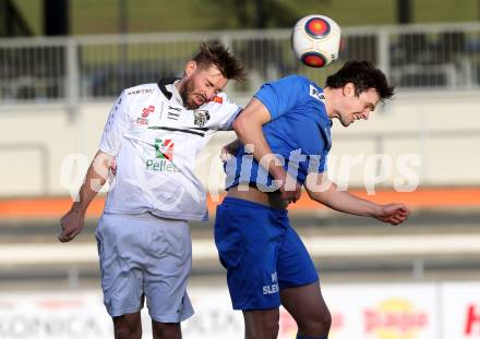 Fussball Regionalliga. RZ Pellets WAC Amateure gegen Annabichler SV.  Christoph Jakob Cemernjak,  (WAC), Andreas Tiffner (ASV). Wolfsberg, Lavanttal Arena, am 8.11.2015.
Foto: Kuess
---
pressefotos, pressefotografie, kuess, qs, qspictures, sport, bild, bilder, bilddatenbank