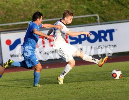 Fussball Regionalliga. RZ Pellets WAC Amateure gegen Annabichler SV.  Marc Andre Schmerboeck, (WAC), Almedin Hota  (ASV). Wolfsberg, Lavanttal Arena, am 8.11.2015.
Foto: Kuess
---
pressefotos, pressefotografie, kuess, qs, qspictures, sport, bild, bilder, bilddatenbank