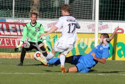 Fussball Regionalliga. RZ Pellets WAC Amateure gegen Annabichler SV.  Marc Andre Schmerboeck,  (WAC), Darjan Curanovic, Oliver Pusztai  (ASV). Wolfsberg, Lavanttal Arena, am 8.11.2015.
Foto: Kuess
---
pressefotos, pressefotografie, kuess, qs, qspictures, sport, bild, bilder, bilddatenbank