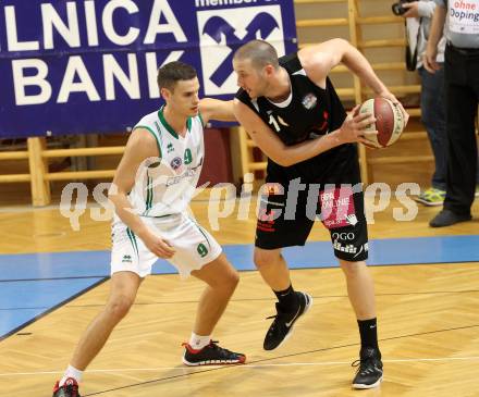 Basketball 2. Bundesliga 2015/16 Grunddurchgang 8.Runde.  KOÅ  Celovec	gegen Mattersburg Rocks. Nenad Kalmanada (KOS), Hallet Corey (Mattersburg). Klagenfurt, am 7.11.2015.
Foto: Kuess
---
pressefotos, pressefotografie, kuess, qs, qspictures, sport, bild, bilder, bilddatenbank