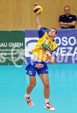 Volleyball BUndesliga. SK Posojilnica Aich/Dob gegen Hypo Tirol VT. Danijel Koncilja (Aich/Dob). Bleiburg, am 12.11.2015.
Foto: Kuess
---
pressefotos, pressefotografie, kuess, qs, qspictures, sport, bild, bilder, bilddatenbank