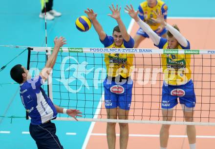 Volleyball BUndesliga. SK Posojilnica Aich/Dob gegen Hypo Tirol VT.  Filip Palgut, Peter Wohlfahrtstaetter (Aich/Dob). Bleiburg, am 12.11.2015.
Foto: Kuess
---
pressefotos, pressefotografie, kuess, qs, qspictures, sport, bild, bilder, bilddatenbank