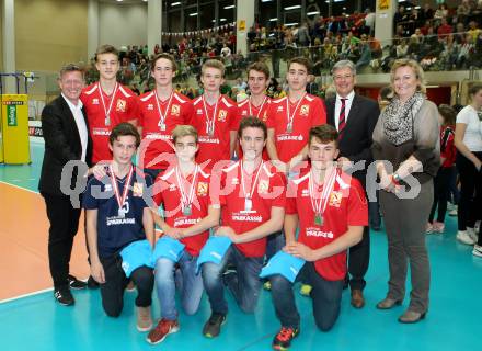 Ehrungen des Kaerntner Volleyballverbandes. Landeshauptmann Peter Kaiser, Simon Fruehbauer, VBK Woerthersee Loewen. Klagenfurt, 12.11.2015.
Foto: Kuess
---
pressefotos, pressefotografie, kuess, qs, qspictures, sport, bild, bilder, bilddatenbank