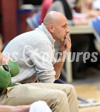 Basketball. OEBV Cup. KOS Celovec gegen BK Mattersburg Rocks. Trainer Rok Zupan (KOS). Klagenfurt, am 14.11.2015.
Foto: Kuess
---
pressefotos, pressefotografie, kuess, qs, qspictures, sport, bild, bilder, bilddatenbank