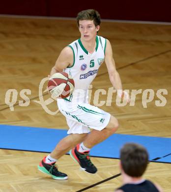 Basketball. OEBV Cup. KOS Celovec gegen BK Mattersburg Rocks. Andi Smrtnik (KOS). Klagenfurt, am 14.11.2015.
Foto: Kuess
---
pressefotos, pressefotografie, kuess, qs, qspictures, sport, bild, bilder, bilddatenbank