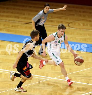 Basketball. OEBV Cup. KOS Celovec gegen BK Mattersburg Rocks. Ziga Erculj, (KOS), Jan Nicoli (Mattersburg). Klagenfurt, am 14.11.2015.
Foto: Kuess
---
pressefotos, pressefotografie, kuess, qs, qspictures, sport, bild, bilder, bilddatenbank