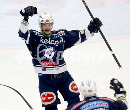 EBEL. Eishockey Bundesliga. EC VSV gegen UPC Vienna Capitals.  Torjubel Stefan Bacher (VSV). Villach, am 17.11.2015.
Foto: Kuess 


---
pressefotos, pressefotografie, kuess, qs, qspictures, sport, bild, bilder, bilddatenbank