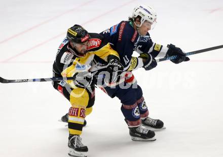 EBEL. Eishockey Bundesliga. EC VSV gegen UPC Vienna Capitals. Brock McBride,  (VSV), Klemen Pretnar (Caps). Villach, am 17.11.2015.
Foto: Kuess 


---
pressefotos, pressefotografie, kuess, qs, qspictures, sport, bild, bilder, bilddatenbank