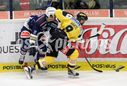 EBEL. Eishockey Bundesliga. EC VSV gegen UPC Vienna Capitals. Stefan Bacher, (VSV), Nikolaus Hartl (Caps). Villach, am 17.11.2015.
Foto: Kuess 


---
pressefotos, pressefotografie, kuess, qs, qspictures, sport, bild, bilder, bilddatenbank