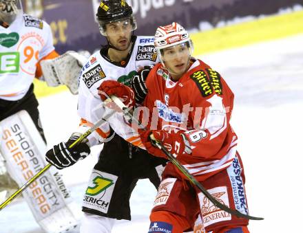 EBEL. Eishockey Bundesliga. KAC gegen 	Moser Medical Graz 99ers. Patrick Harand, (KAC), Sabahudin Kovacevic  (Graz). Klagenfurt, am 17.11.2015.
Foto: Kuess

---
pressefotos, pressefotografie, kuess, qs, qspictures, sport, bild, bilder, bilddatenbank