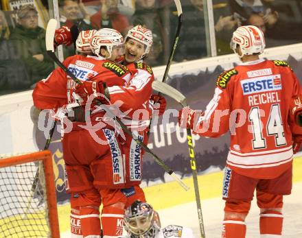 EBEL. Eishockey Bundesliga. KAC gegen 	Moser Medical Graz 99ers. Torjubel Patrick Harand, Stefan Geier, Manuel Ganahl (KAC). Klagenfurt, am 17.11.2015.
Foto: Kuess

---
pressefotos, pressefotografie, kuess, qs, qspictures, sport, bild, bilder, bilddatenbank