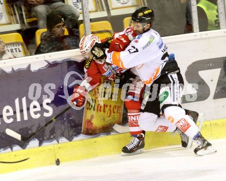 EBEL. Eishockey Bundesliga. KAC gegen 	Moser Medical Graz 99ers. Stefan Geier,  (KAC), Stephen Werner (Graz). Klagenfurt, am 17.11.2015.
Foto: Kuess

---
pressefotos, pressefotografie, kuess, qs, qspictures, sport, bild, bilder, bilddatenbank